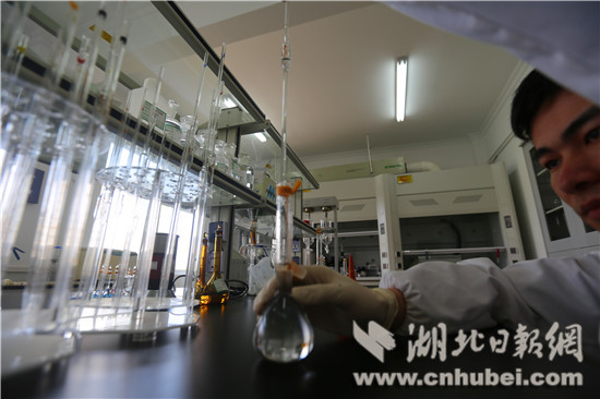 082425980.jpg 111.jpg